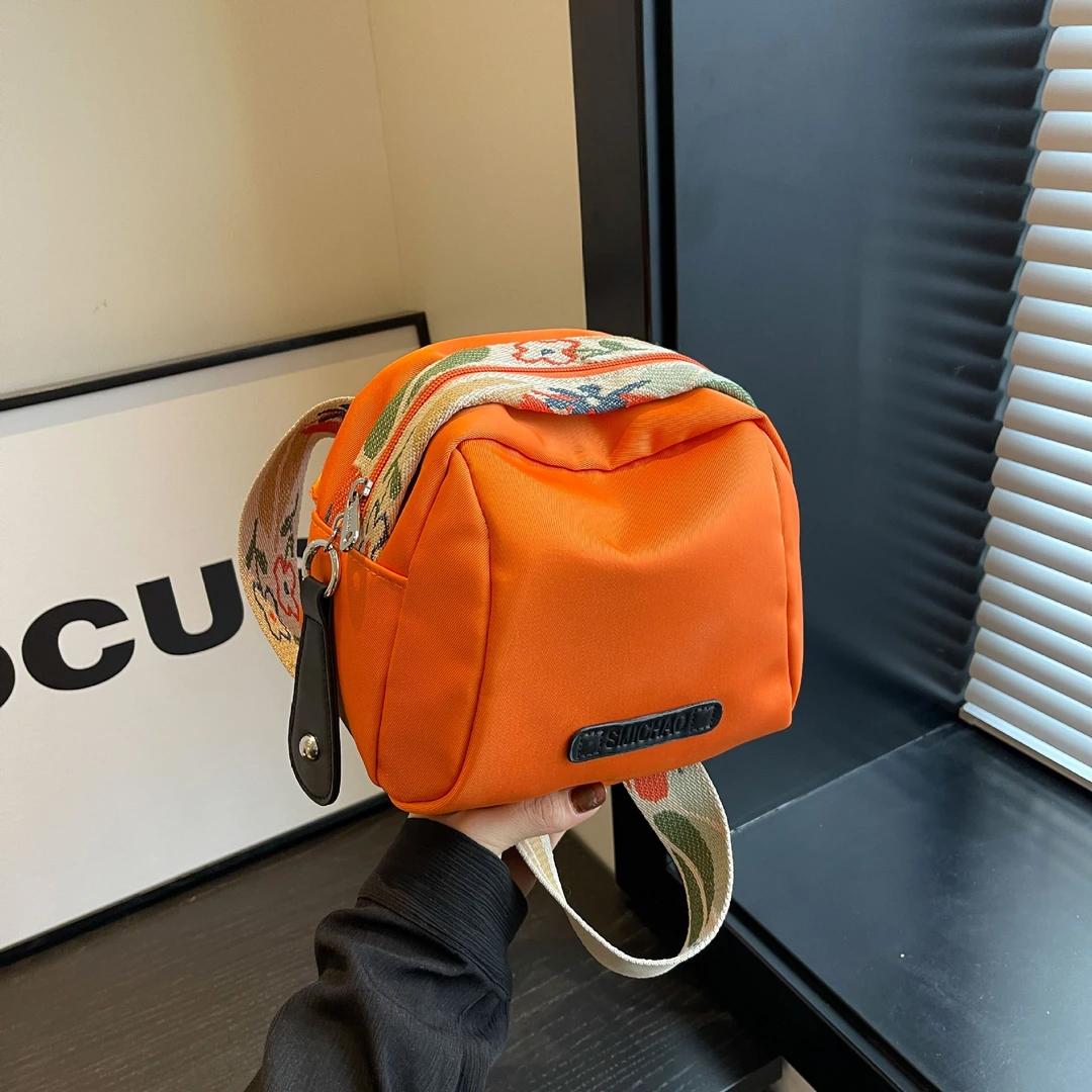 网红新款帆布单肩小包女ins风大容量斜挎包百搭女士牛津布贝壳包