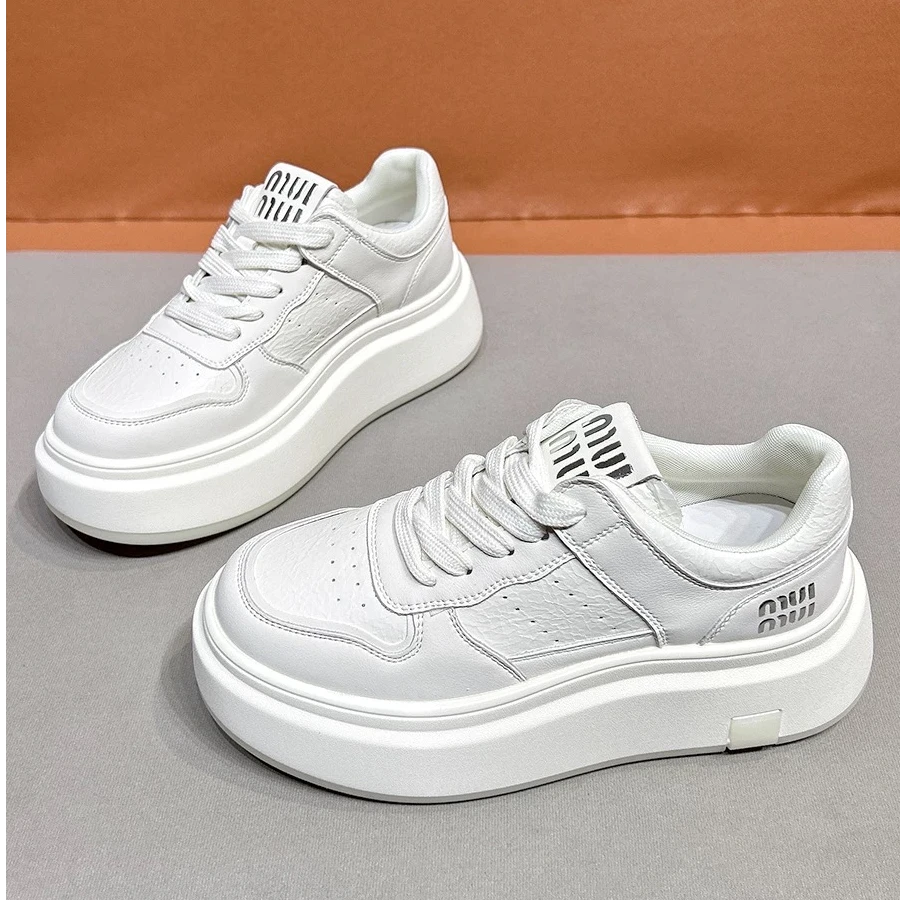 2024秋冬爆款5cm真皮圆头厚底增高运动休闲百搭时尚轻便小白鞋女