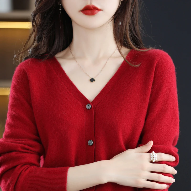 线下128~上衣~软糯打底V领上档次女款洋气宽松显瘦长袖打底衫秋冬