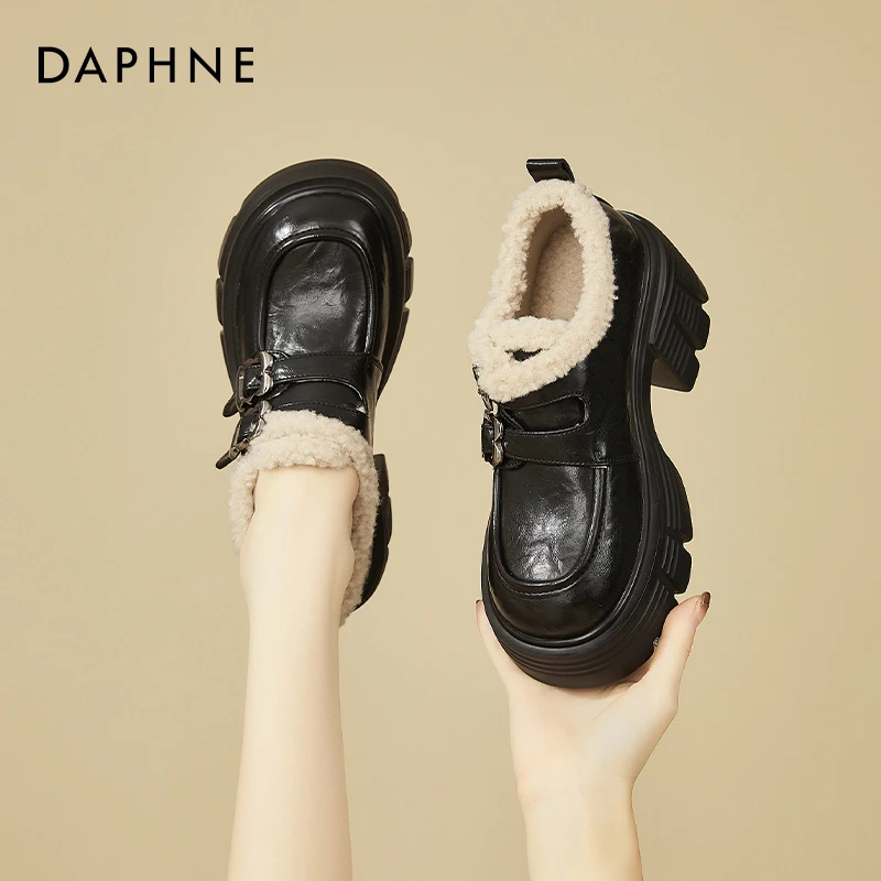 达芙妮乐福鞋女2025新款冬季英伦风加绒小皮鞋厚底保暖毛毛棉鞋s