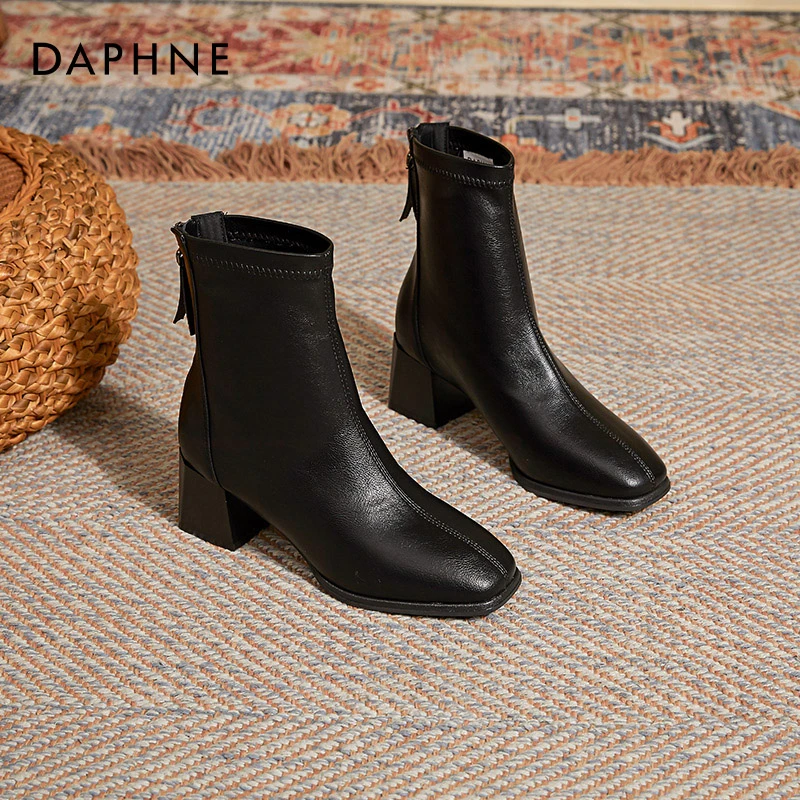 达芙妮洋气爆款真皮马丁靴女2025新款冬季时尚加绒短靴百搭时装靴