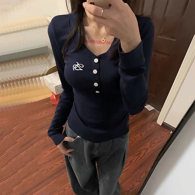 设计感小众正肩长袖T恤女春秋内搭短款打底衫辣妹修身显瘦ins上衣