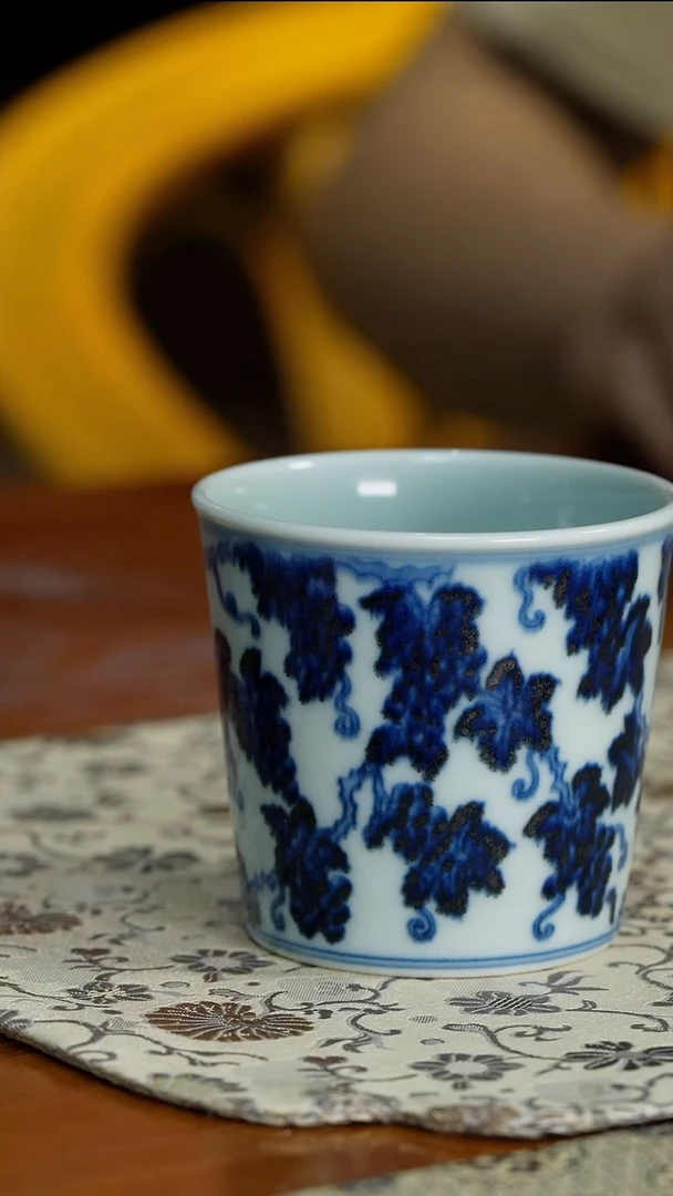 【闪购商品】杯青花葡萄纹可乐杯-清仓福利--