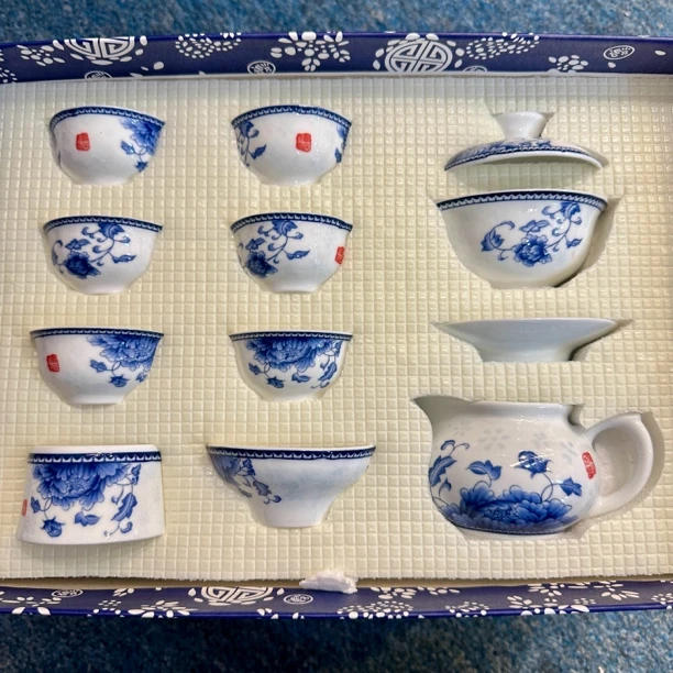 10头青花瓷玲珑盖碗套组 7230