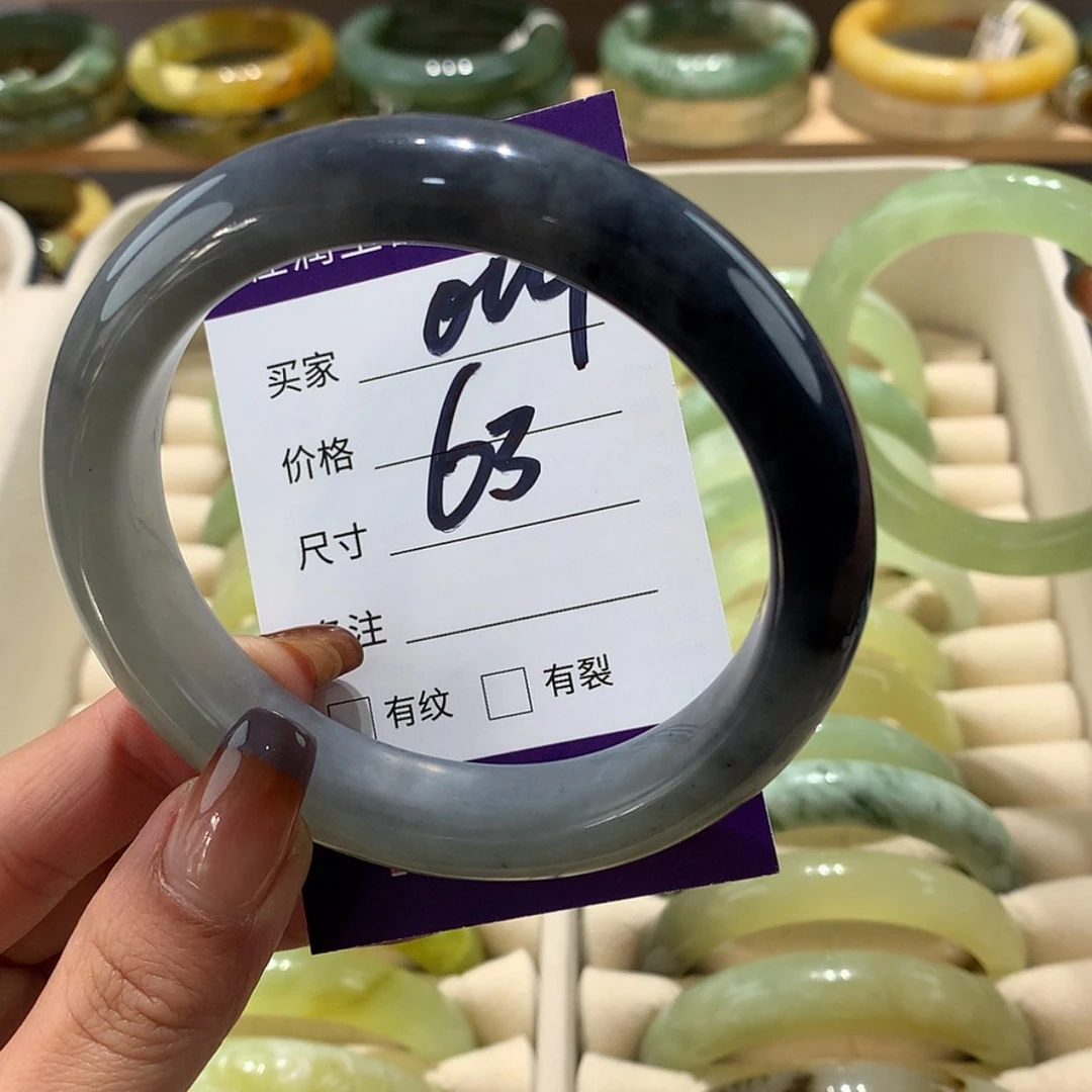 【闪购商品】蛇纹石玉手镯未镶嵌@****