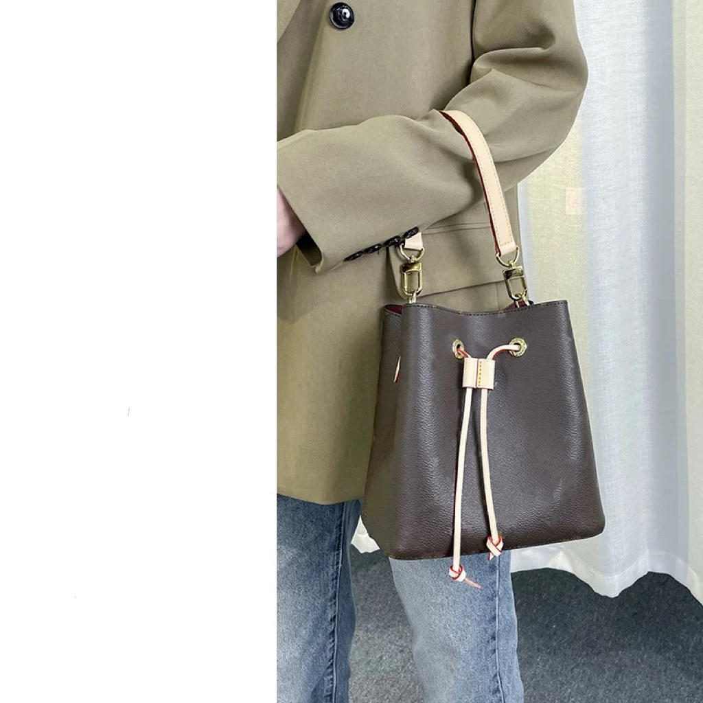 高级感水桶包包-A045