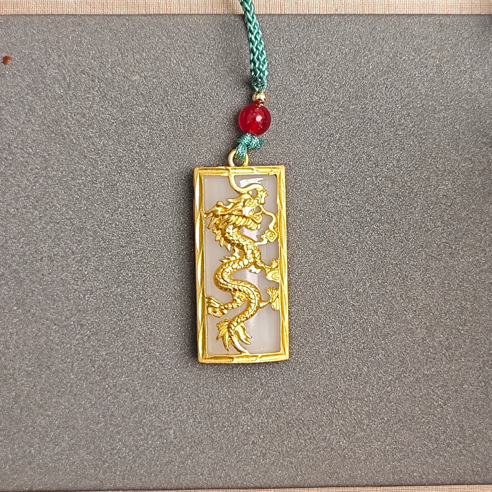 A1111透闪石质玉升官发财精品吊坠