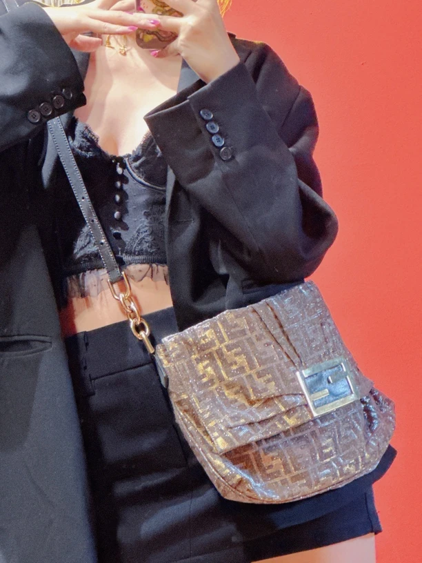 95新 FENDI/芬迪 九万中古/芬迪复古斜挎包