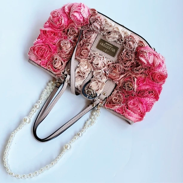 95新 Valentino/华伦天奴 九万中古/华伦天奴花朵单肩包奢侈品