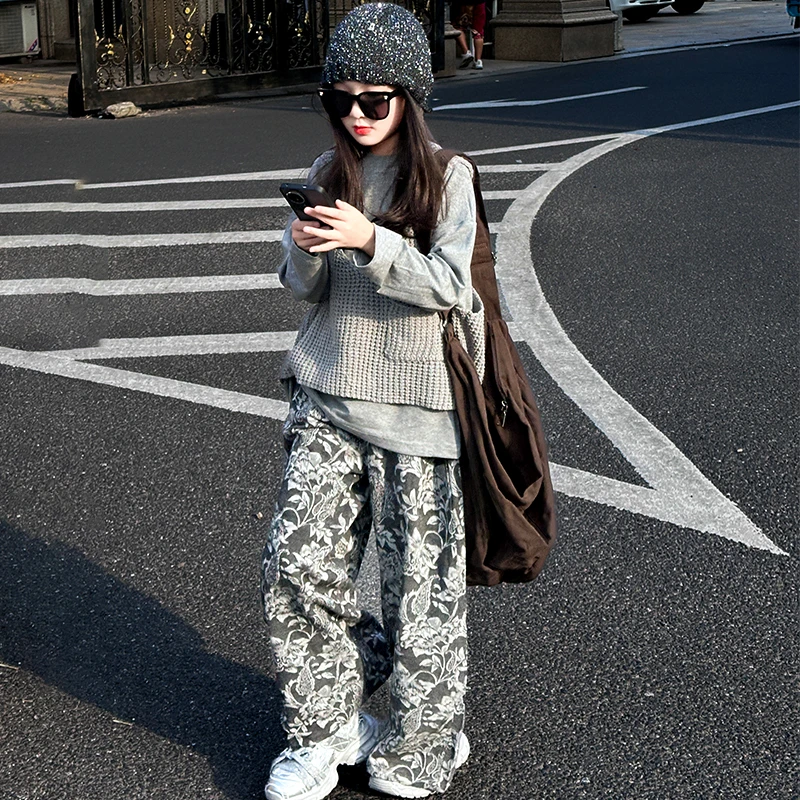 女童秋季休闲宽松洋气运动裤2025春秋新款女孩马甲T恤裤子三件套