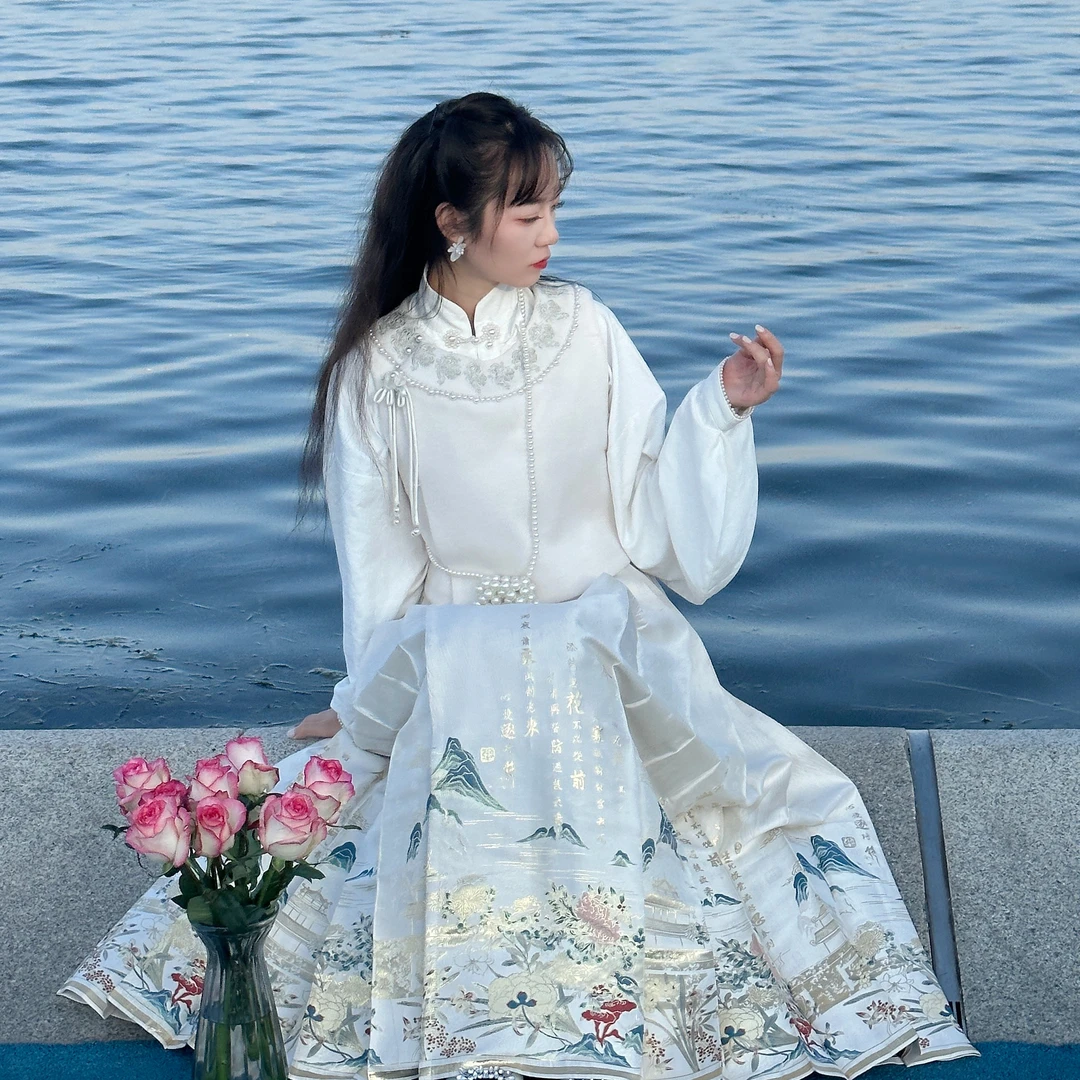 今时月【百合】绣花小马甲金线绣花单面亮丝仿羊绒秋冬款秋冬日常