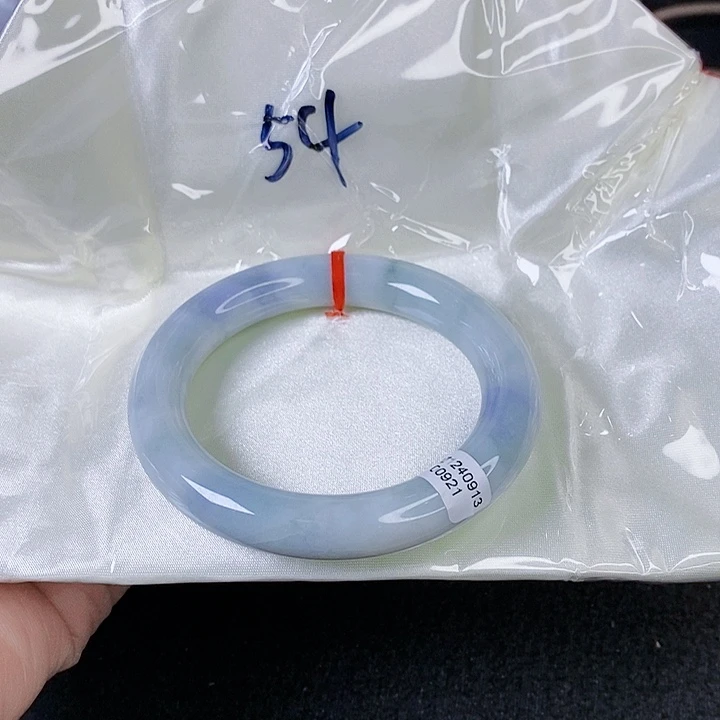 翡翠手镯未镶嵌一图一物图片为准