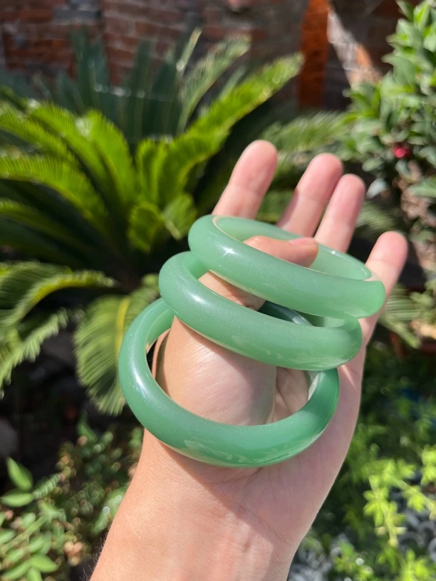 天然东陵玉老坑细料绿色手镯多样发货拍一发一