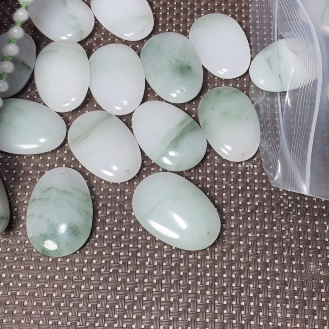 【闪购商品】石英质玉颈饰未镶嵌冰翠牌多样发货拍一发一