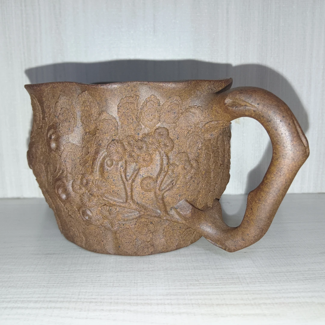 紫砂松树桩公道杯，段泥还原烧效果，容量200cc