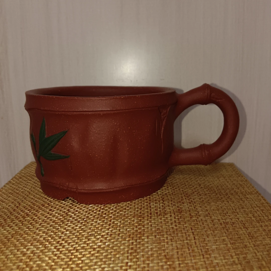 紫砂竹节把手杯，红降坡容量120cc