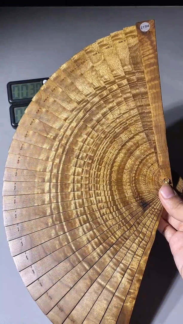 【闪购商品】金丝楠219号21cm精品金丝楠木扇子