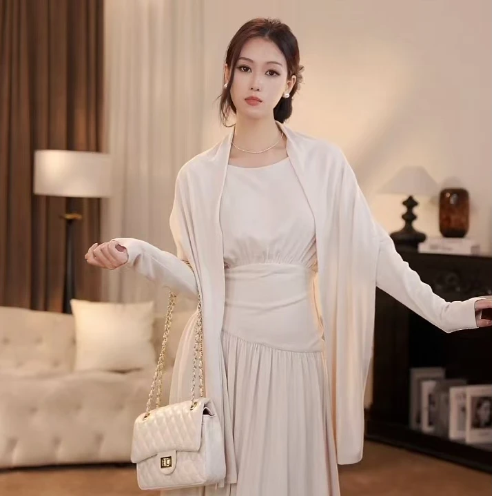 【安安】维纳斯女神 法式秋季新款简约轻奢小众显瘦连衣裙-ZX728
