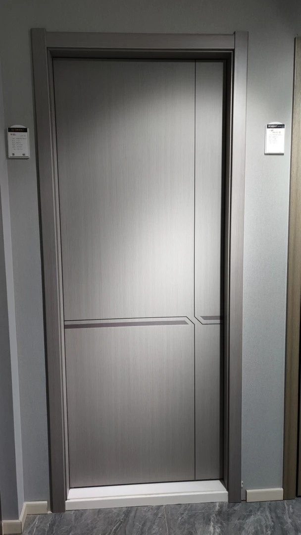 铭牌轻奢科技无漆木门耐磨橡影2号B-016