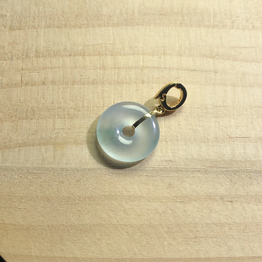 缅甸老坑种天空蓝冰透飘花甜甜圈18k金镶嵌天然翡翠A货吊坠锁骨链