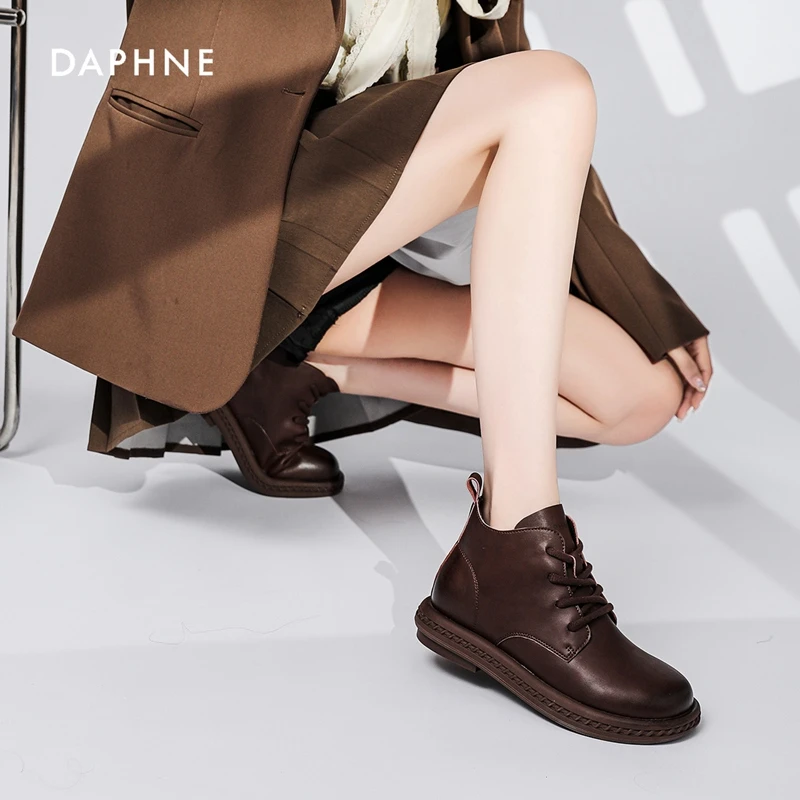 Daphne/达芙妮短靴女2024新款春季英伦风马丁靴女百搭复古时装靴
