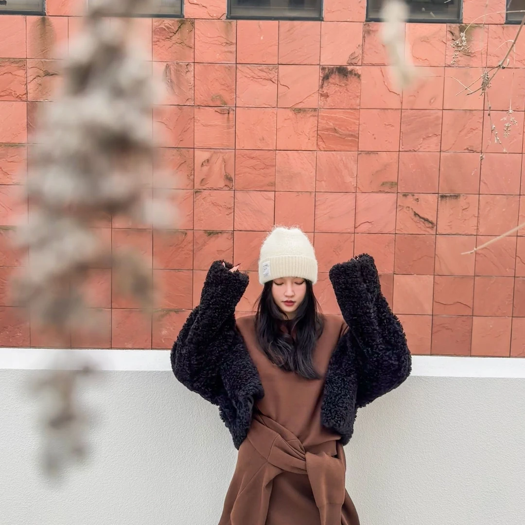 ANNAMOOER · 设计师品牌白色堆堆帽 AM71SM02