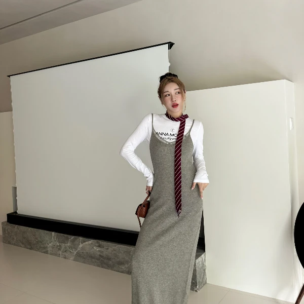 UNMUTE 设计师品牌针织吊带裙S63L007