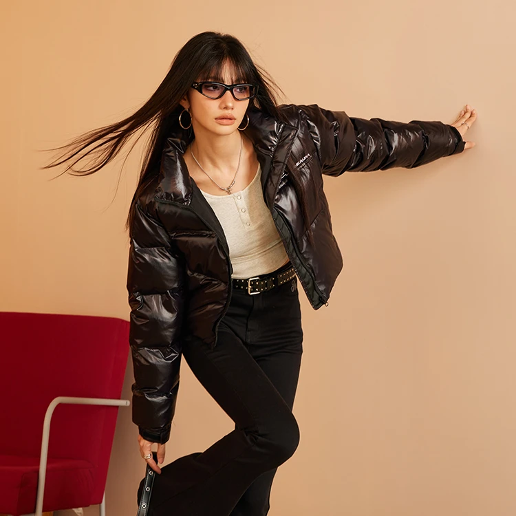 ACMEAURA23120秋冬舒适防泼水保暖时尚加厚女款短款休闲冬季棉服A