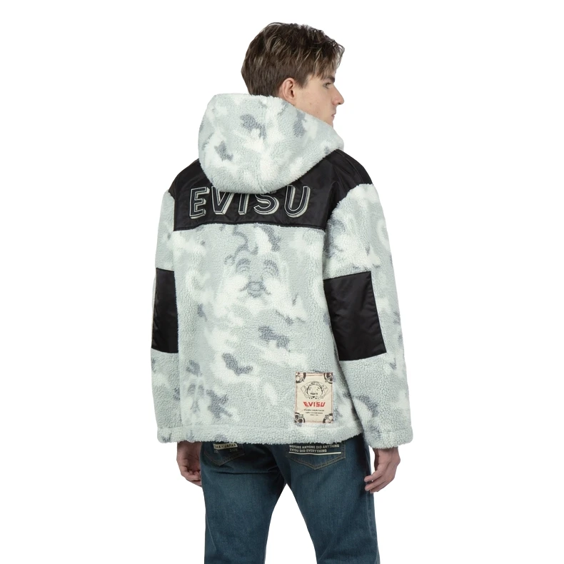 EVISU 2023秋季 男士满地佛头迷彩休闲时尚保暖拉链绒毛外套