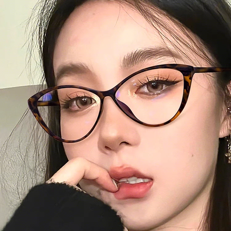 素萌高档超轻时尚猫眼防蓝光老花镜女士大框舒适中老年洋气显年轻