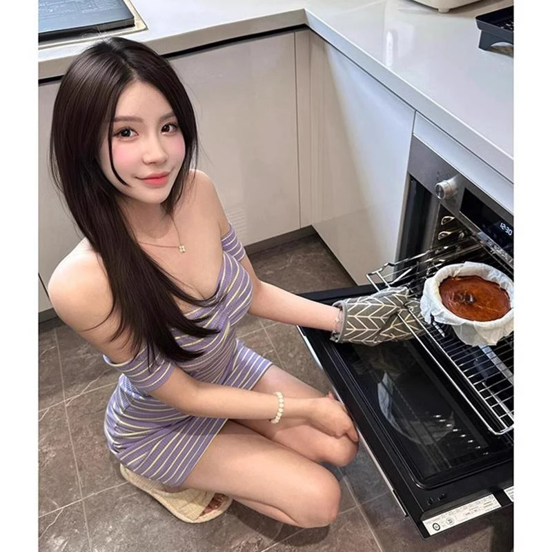 娇贵氛围感一字肩紫色条纹抹胸连衣裙女温柔减龄纯欲辣妹包臀短裙