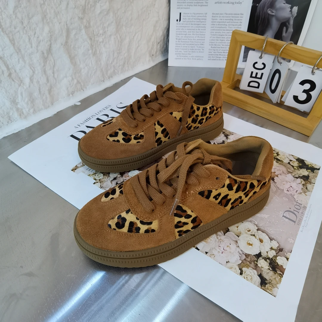 《林吖頭》复古豹纹真皮德训鞋女2024秋季显脚小厚底阿甘鞋系带板鞋