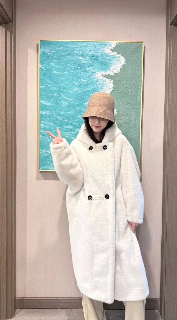 2023新款连帽秋冬宽松时尚毛毛外套