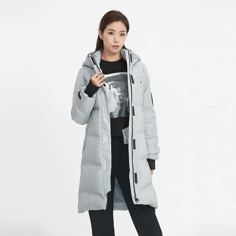 S·DEER圣迪奥高领连帽时尚休闲字母胶印光面长款羽绒服S20482403
