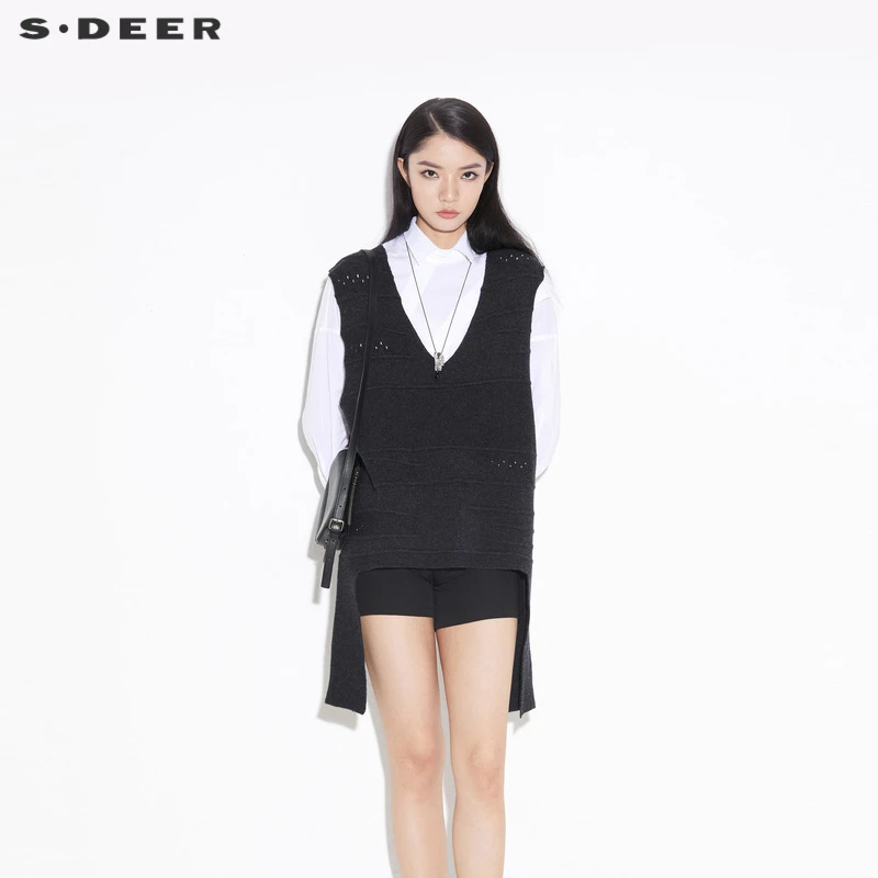 S·DEERsdeer女装学院风复古V领肌理拼接马甲羊毛针织衫S21383520