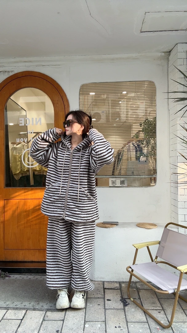 【新品上新】冬季加绒加厚韩版条纹家居服外套情侣装