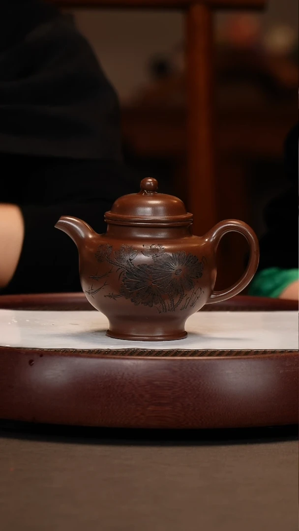 【闪购商品】紫砂茶壶甲级紫泥宫灯+徐晓梅+桑黎兵300cc画