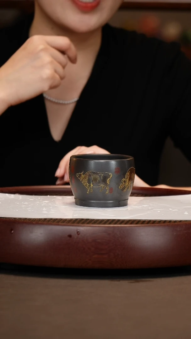 【闪购商品】紫砂茶杯石黄五牛杯
