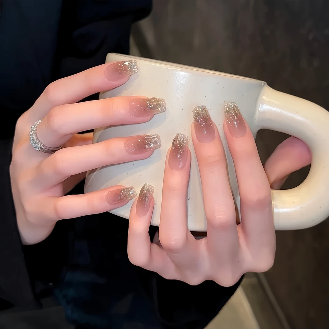 【乌雨烟梅】卷卷设计穿戴甲魔晶钻灰色温精灵极光钻一盒20多片