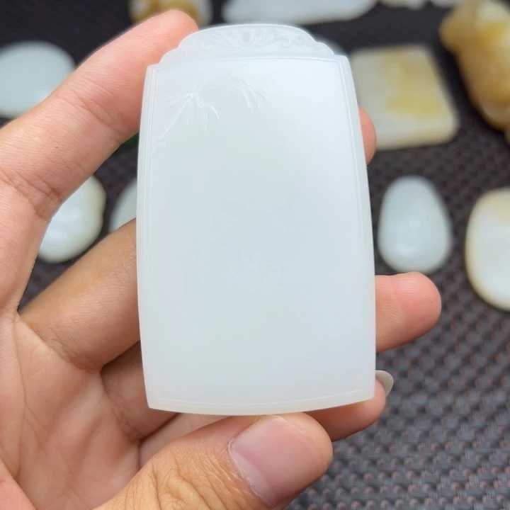 和田玉挂件未镶嵌索*