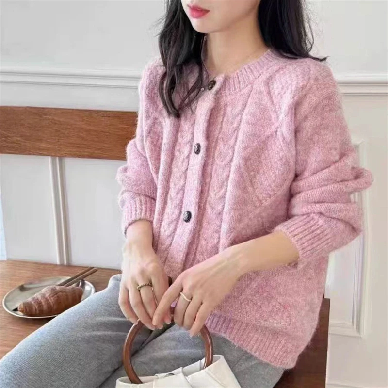 日系复古麻花菱格针织开衫女装2024秋冬新款宽松减龄毛衣外套批发