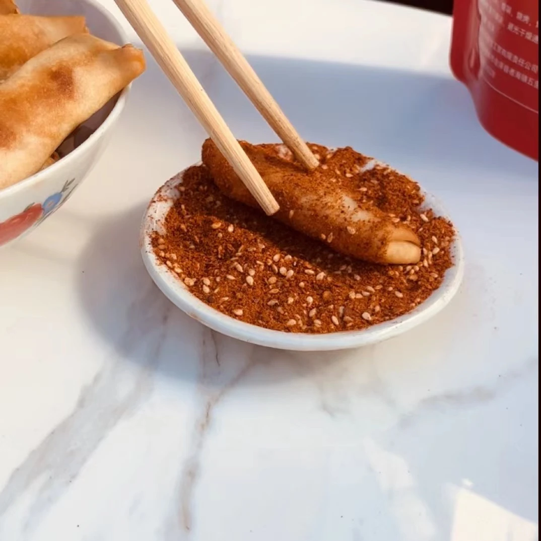 两袋装麻辣蘸料，麻辣鲜香烧烤炸炒菜烙锅蘸水