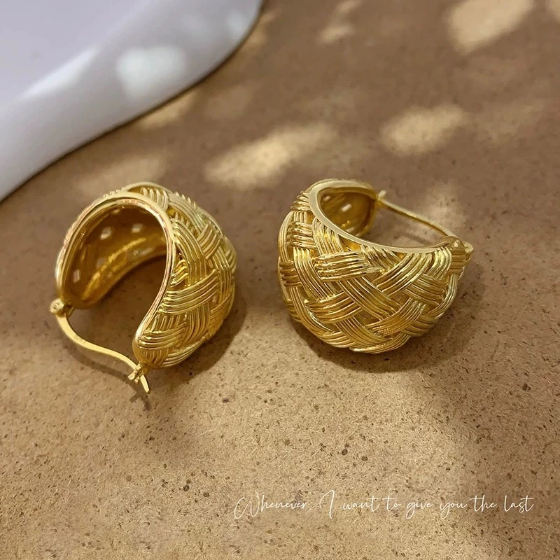 裕璨 18K金复古菜篮子法式交叉编织麻花耳扣月牙耳环耳饰