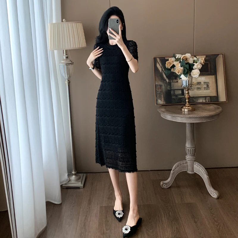 此念轻奢优雅收腰显瘦连衣裙女夏2024款法式气质镂空修身中长裙子