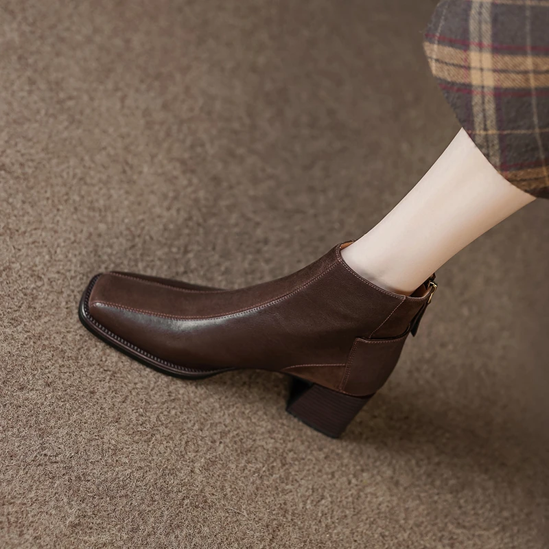 4cm/牛皮+羊猄皮/软底软面粗跟皮靴子高级感复古方头撞色短靴女40