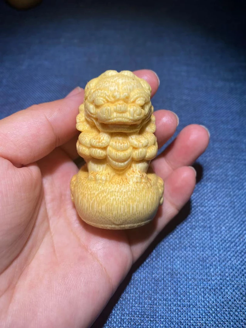 狮子墩实心竹雕刻手把件摆件