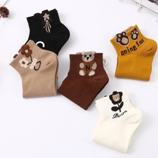 春季袜子女士白色可爱刺绣小熊百搭浅口船袜新款低帮女短袜ins