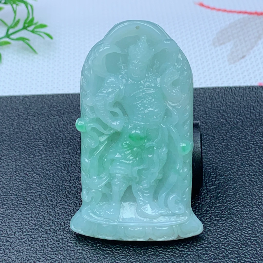 缅甸天然a货翡翠  飘绿广目天王牌吊坠