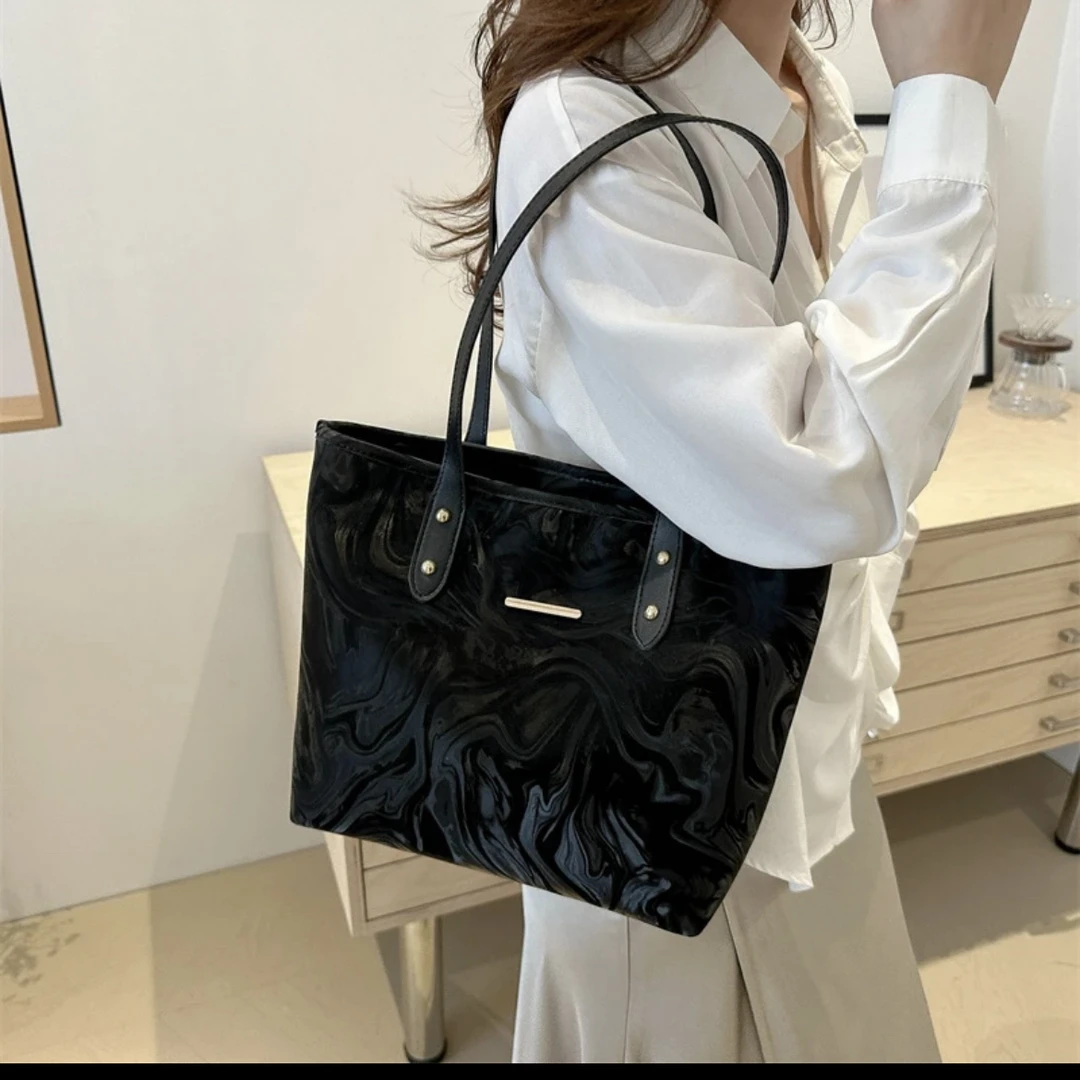 全国包邮新款时尚女包大容量洋气单肩包现代风