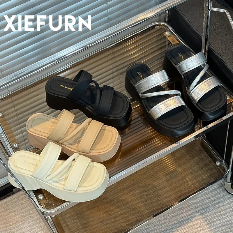 XIEFURN/鞋夫人2024夏季网红时尚气质百搭高级感厚底增高凉拖鞋女